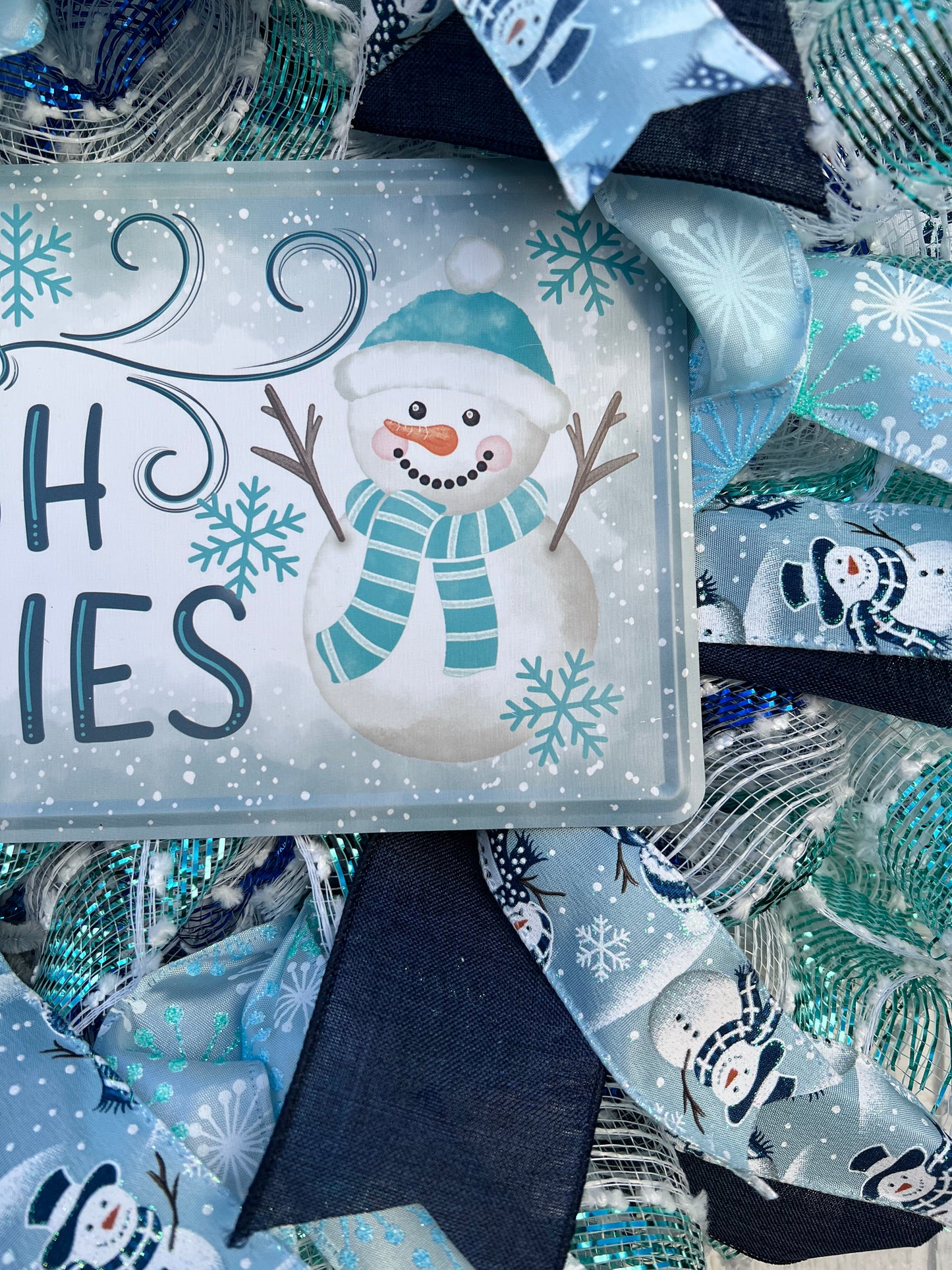 Winter Flurries Snowman Wreath